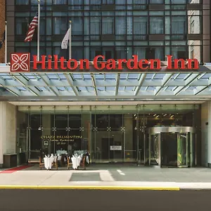 Hilton Garden Times Square North מלון