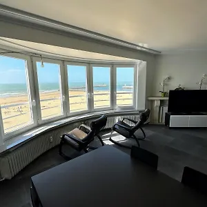 Appartement Zeezicht Majestic 6 