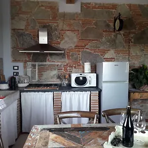 Casa De Servi , Lucca Italia
